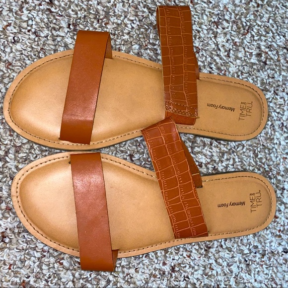 Time and Tru Shoes - SLIP ON SANDALS